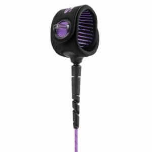 Shapers-Club- Un écouteur noir et violet avec un cordon violet. -surfshop-surfboard
