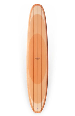 Shapers-Club- Une planche de surf Beau Young - Noserider 9'4 sur fond blanc.