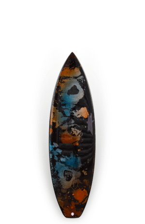 Shapers-Club- Une image d’une planche de surf colorée sur fond noir. -surfshop-surfboard