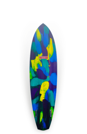 Shapers-Club- Une planche de surf colorée. -surfshop-surfboard